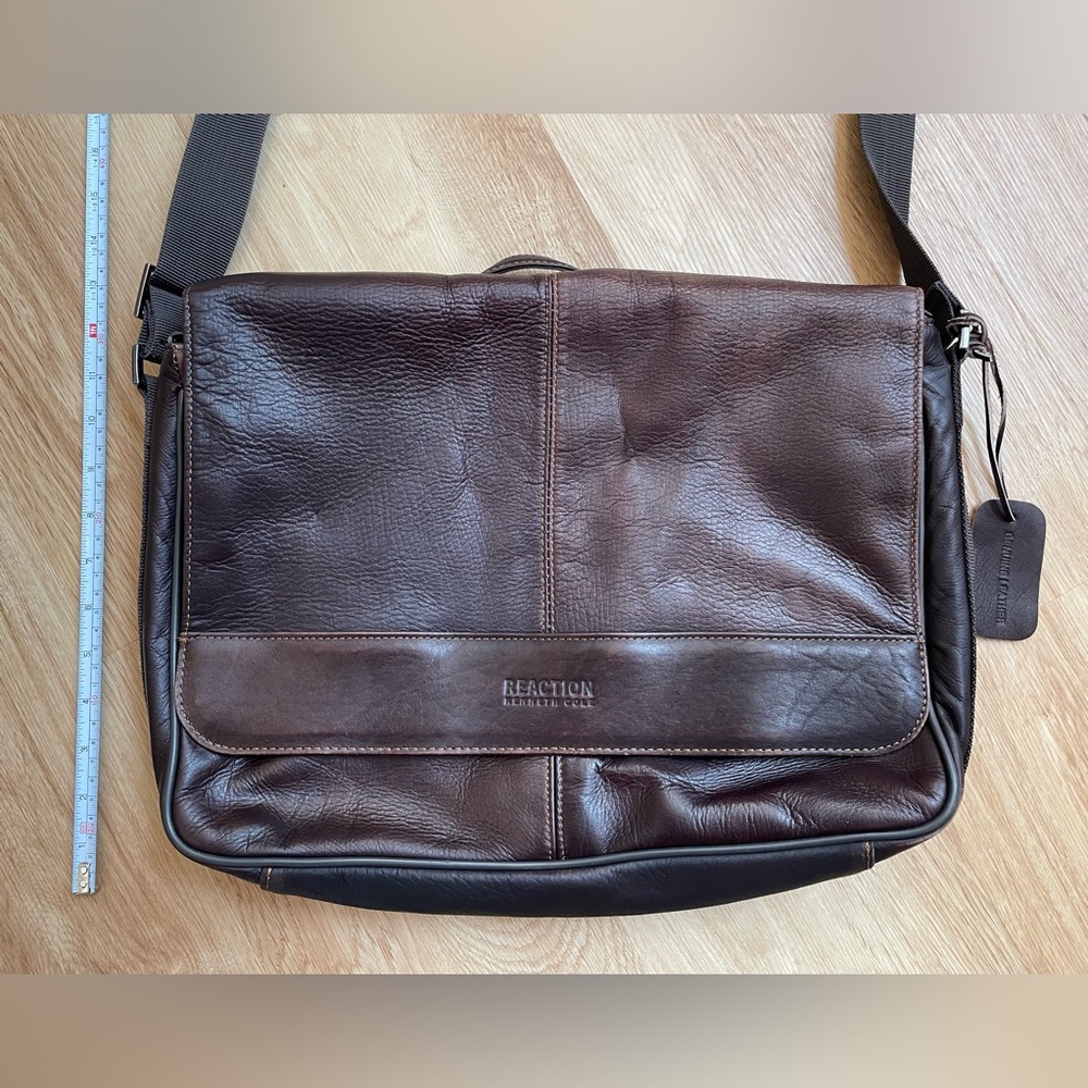 Kenneth Cole Reaction brown leather messenger bag briefcase classic work college - Picture 9 of 11